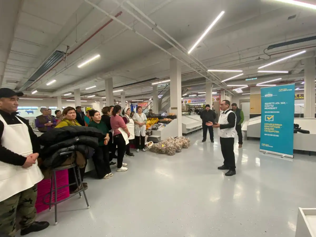 В столице прошла встреча с коллективом и арендаторами торгового дома «Керуен жолы»