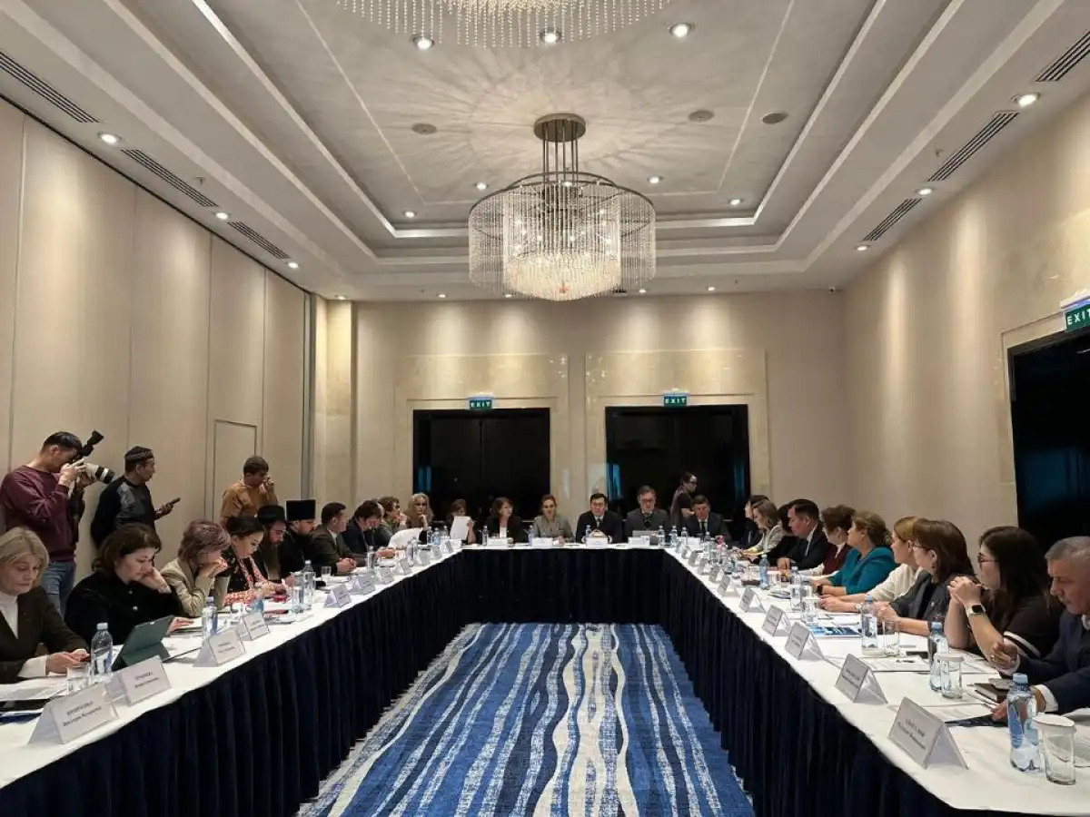 Вопросы профилактики ВПЧ и рака шейки матки рассмотрели на круглом столе в Астане