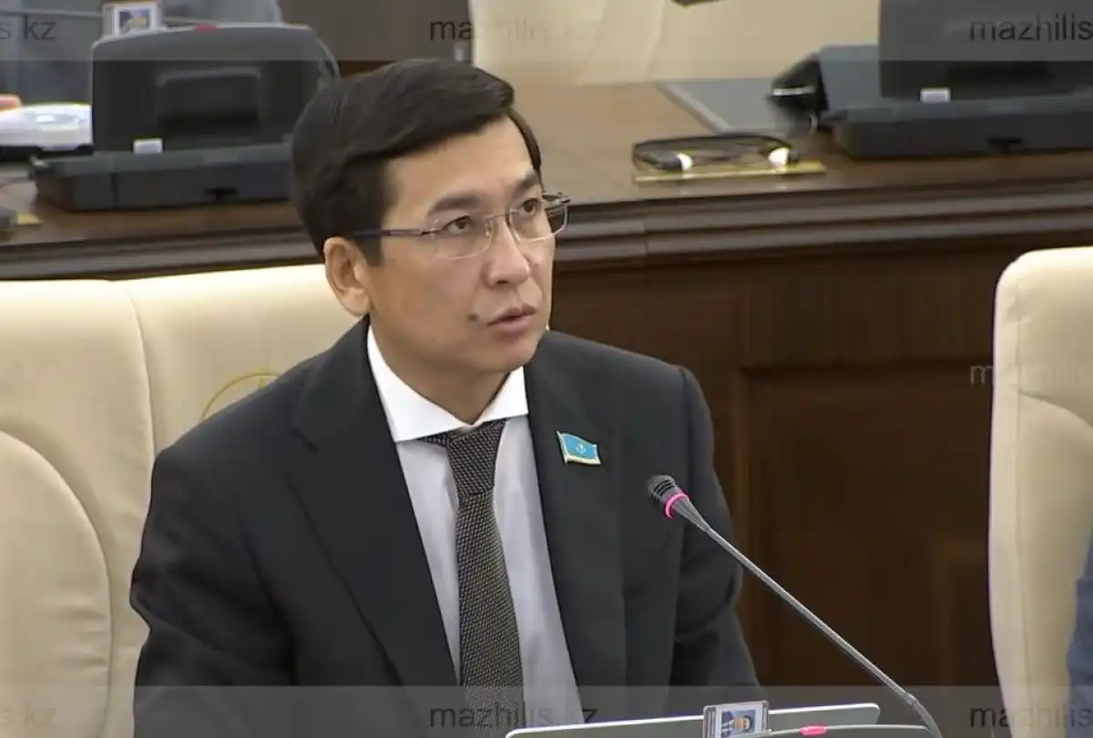 Асхат Аймагамбетов: Новая Конституция закрепляет социальные гарантии и отвечает вызовам времени