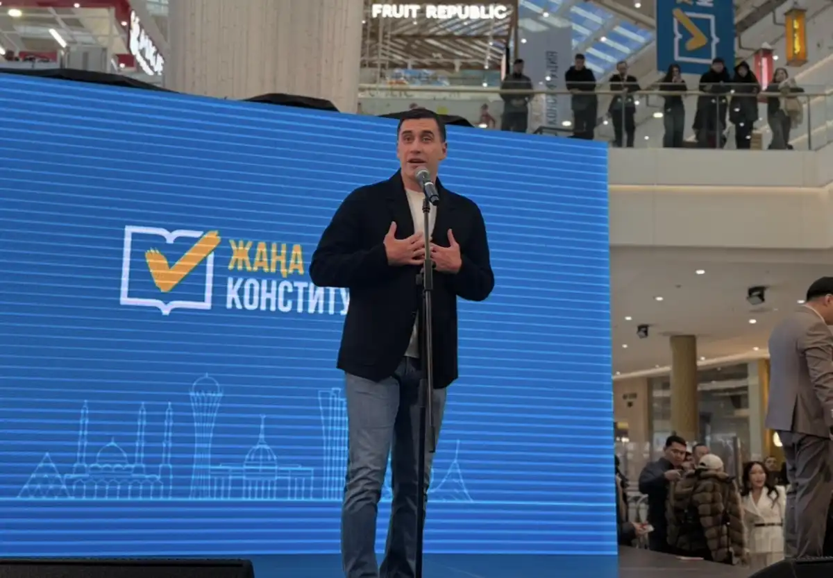 «15 марта — важный день для каждого»: Давид Лория обратился к молодежи на концерте в Астане