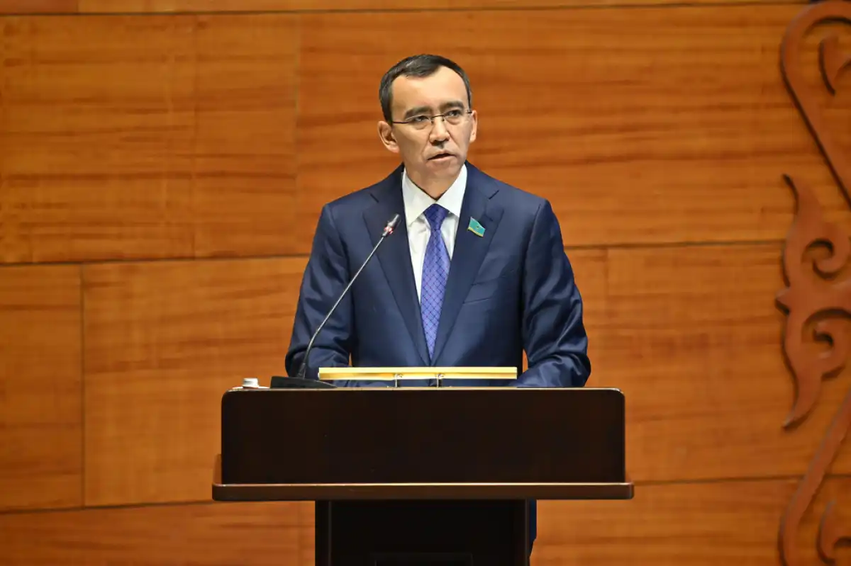 Маулен Ашимбаев: Новая Конституция формирует прочную основу для раскрытия потенциала молодежи