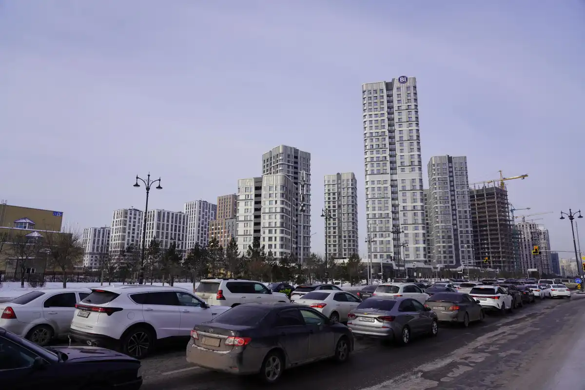 Надо акцентировать внимание на загруженные магистрали и подъезды к крупным городам — Олжас Бектенов