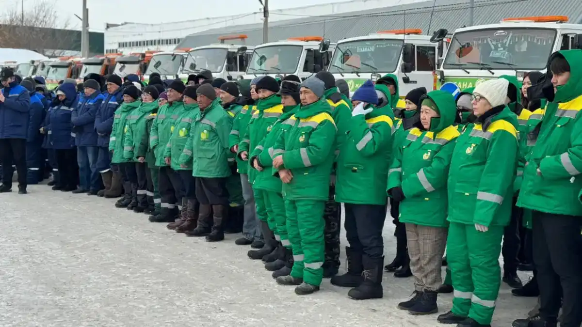 В Астане прошла встреча с трудовыми коллективами по разъяснению проекта новой Конституции