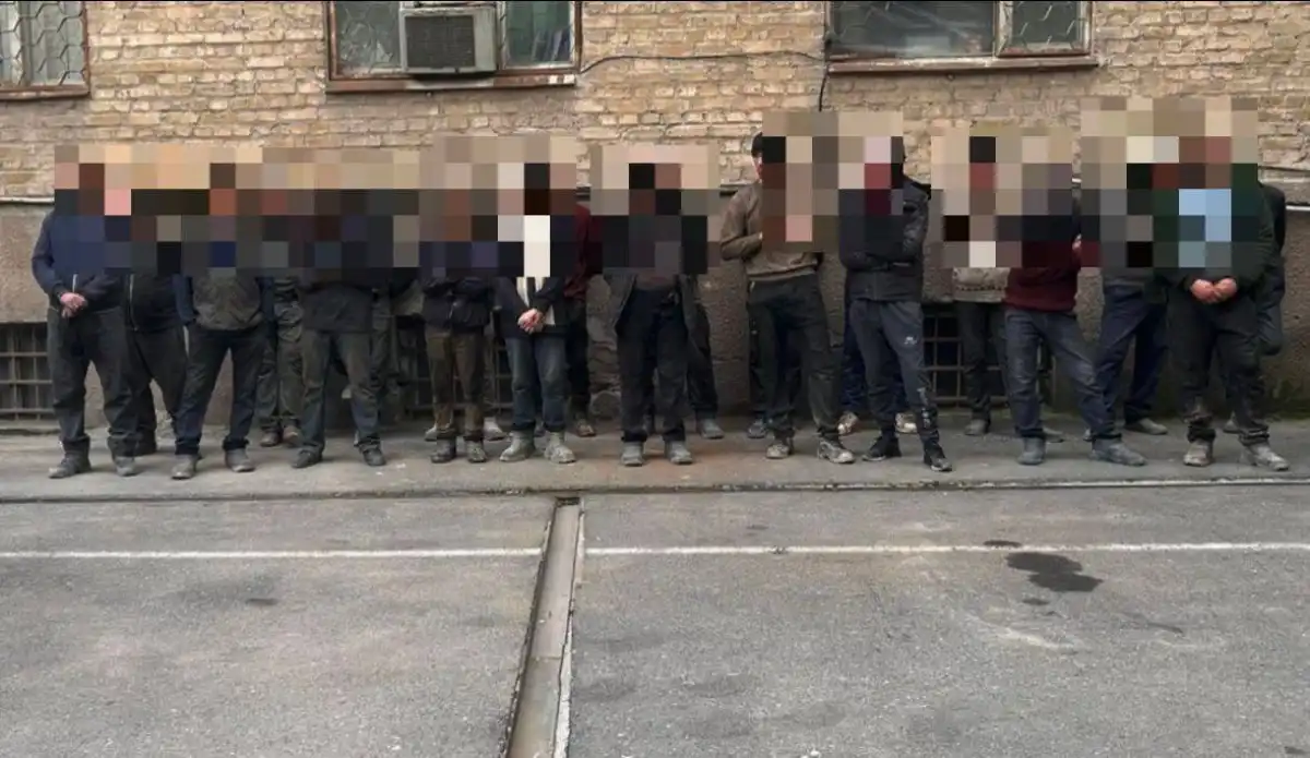 20 нелегальных мигрантов работали у предпринимателя в Шымкенте