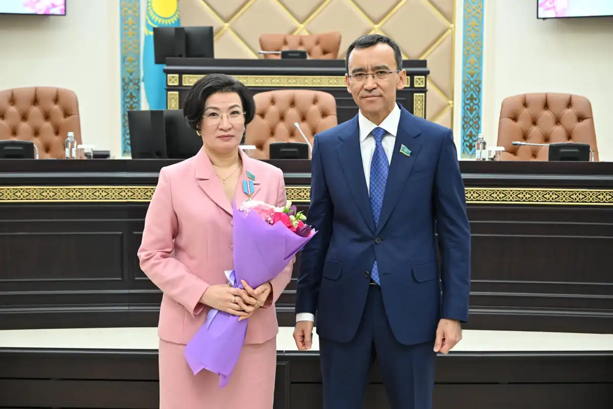 Новая Конституция укрепляет институт семьи - Маулен Ашимбаев