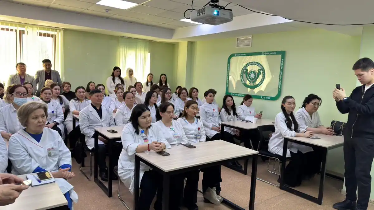 Коллективу ТОО «Салауатты Астана» разъяснили положения проекта новой Конституции