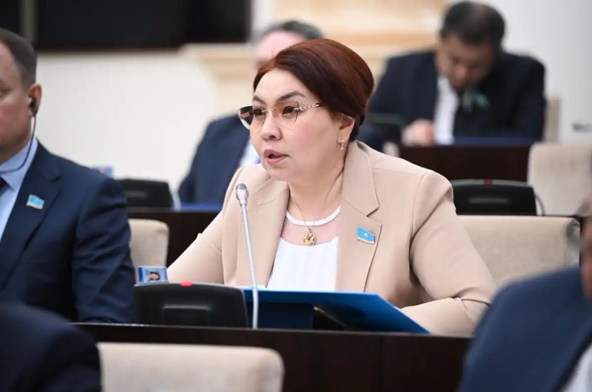 Доверие начинается на местах - Бибигуль Жексенбай поделилась мнением о выступлении Президента на форуме депутатов маслихатов