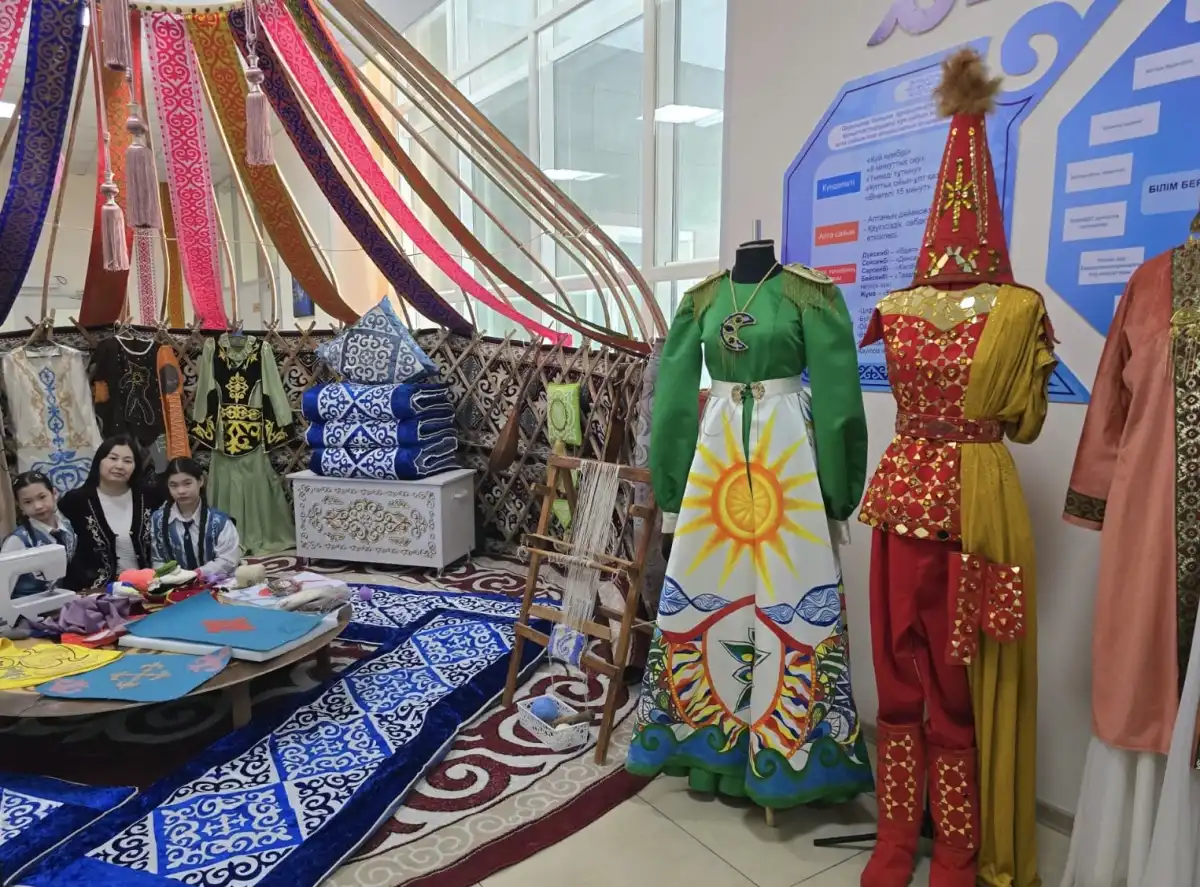 Наурызнама: как творческая семья воспитывает тройняшек через искусство в Астане