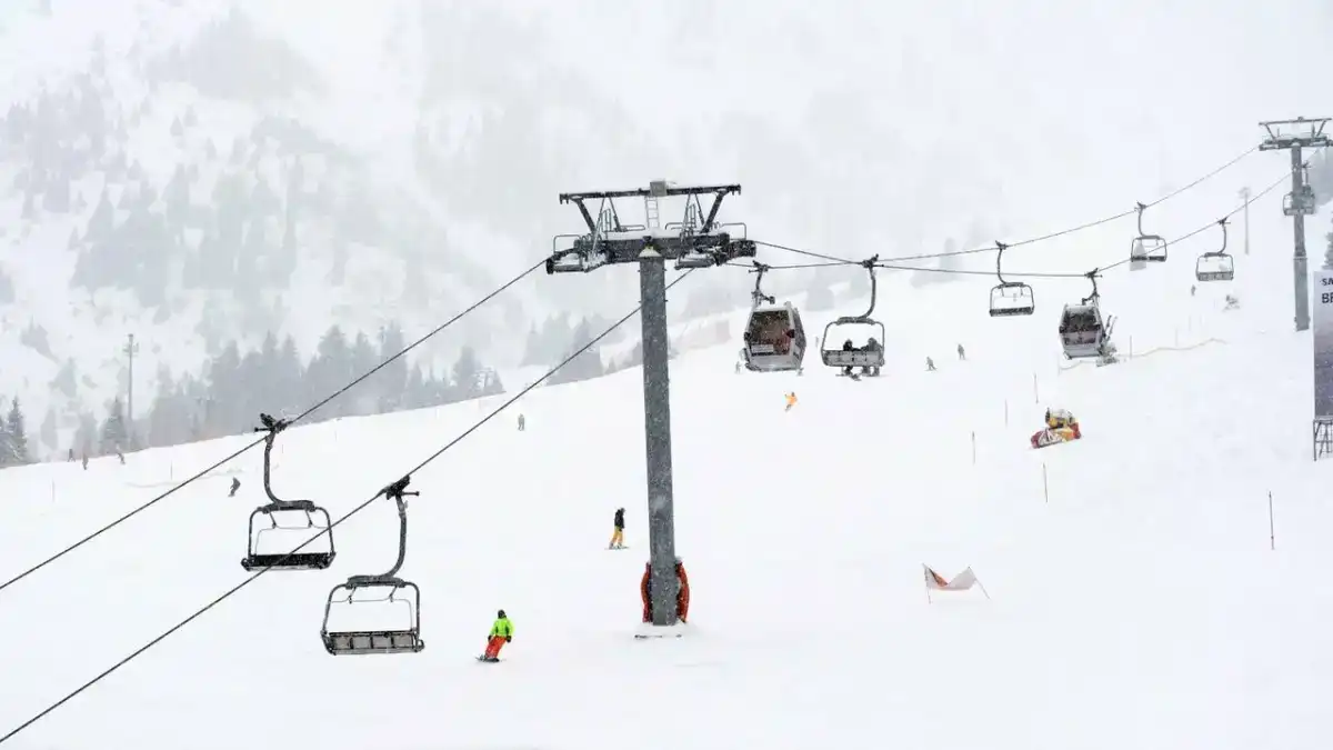 Казахстан усиливает поддержку туризма: что изменит новый закон для отрасли и туристов