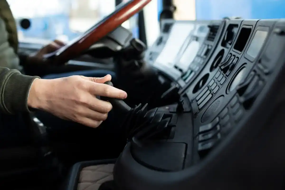 В Казахстане вводятся весенние ограничения движения для грузового транспорта