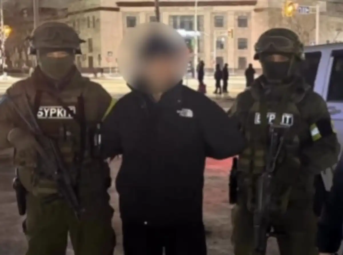 17-летнего студента подозревают в вымогательстве с лишением свободы сверстников в ВКО