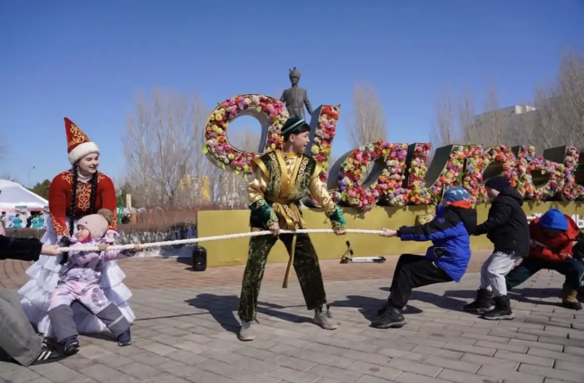 Аким Астаны поздравил с праздником Наурыз