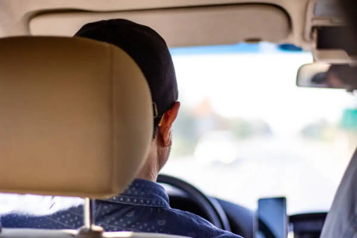 Казахстанца оштрафовали за нелегальные пассажирские перевозки