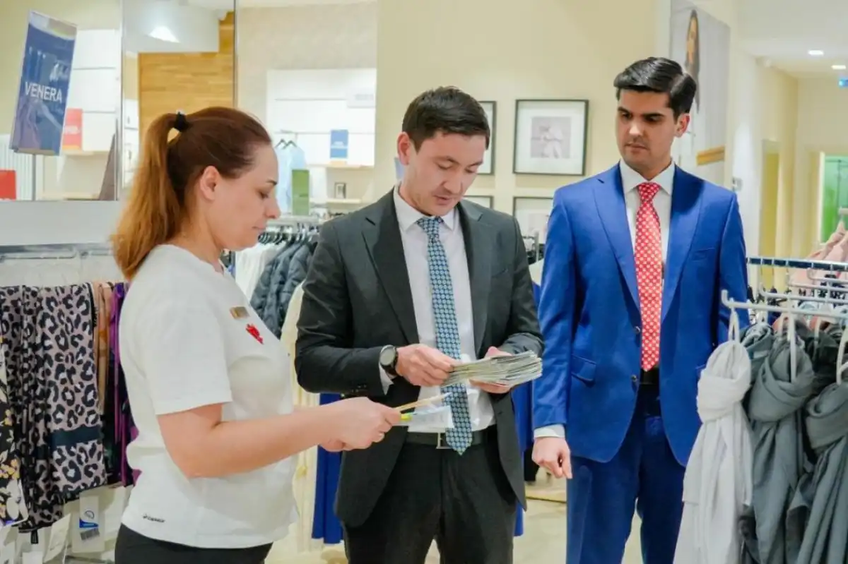 «Таза Қазақстан»: столичным предпринимателям раздали чек-листы по соблюдению чистоты