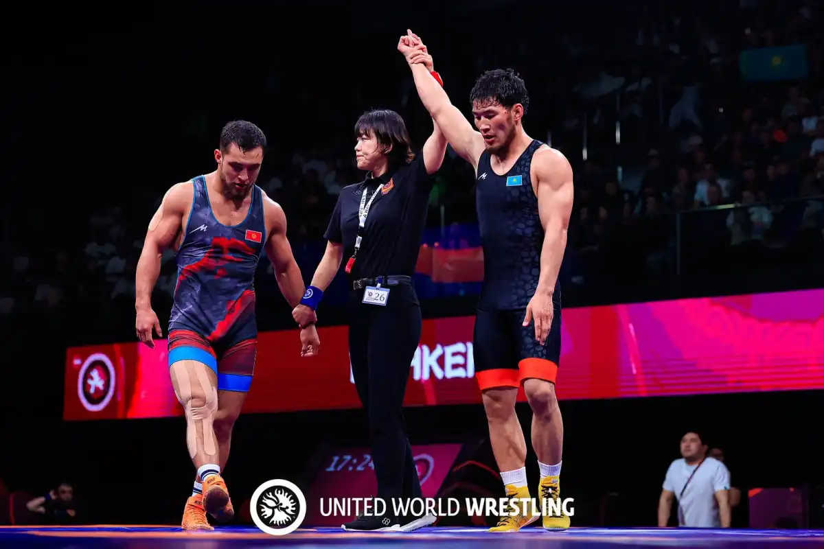 Казахстан завоевал золото и 3 бронзы на чемпионате Азии по греко-римской борьбе