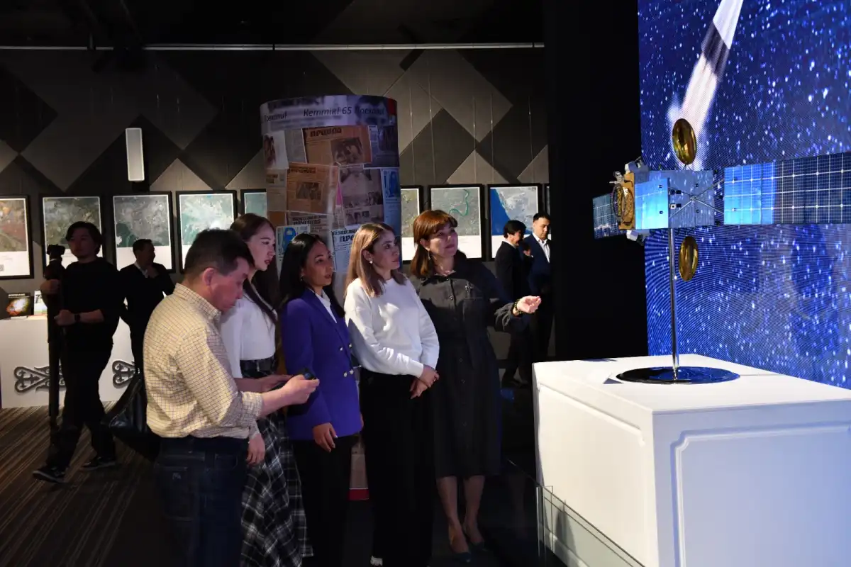 В Астане открылась выставка, посвященная  65-летию полета Юрия Гагарина в космос