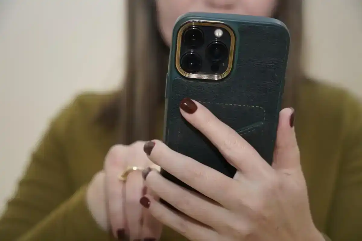 Казахстанка в декрете обманывала коллег и получала деньги