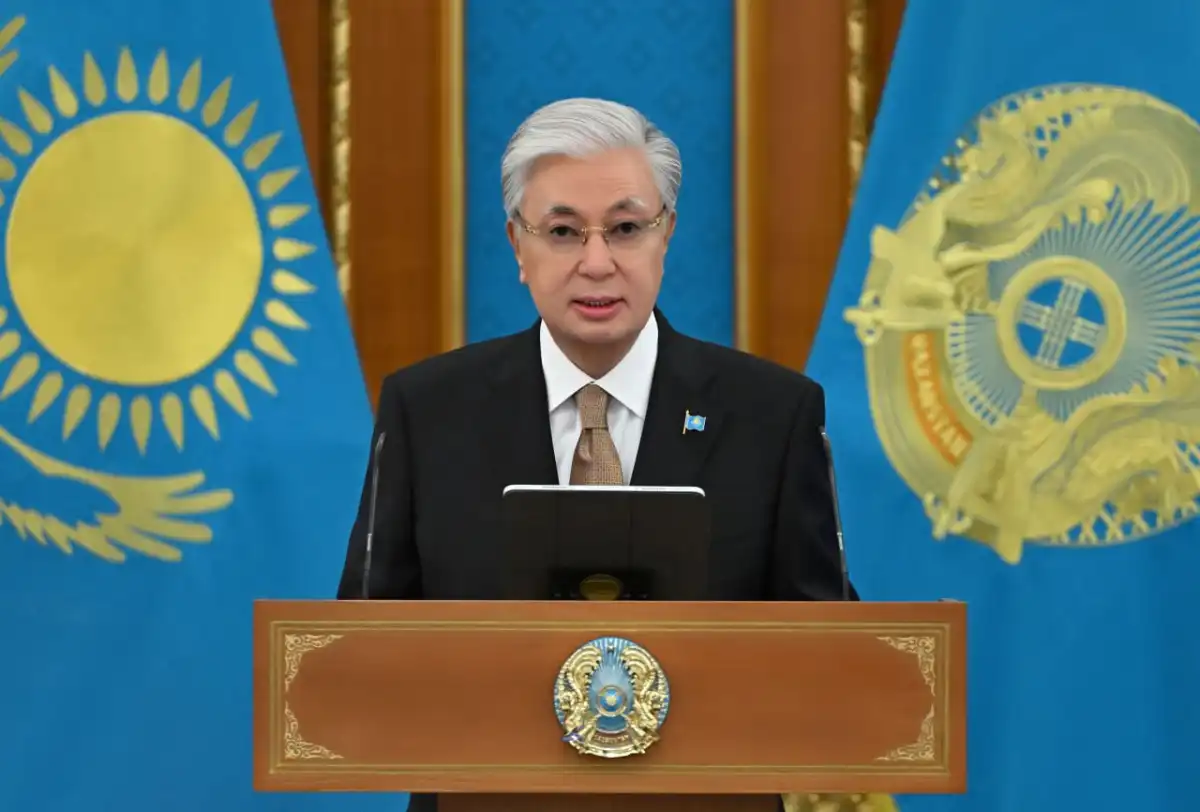 Глава государства наградил известных казахстанских ученых