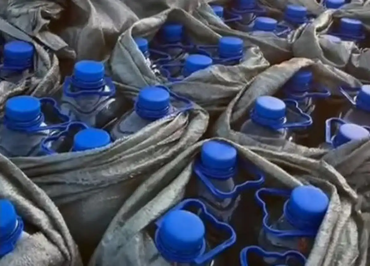 Свыше 3 тысяч литров сомнительного алкоголя изъяли в Северном Казахстане