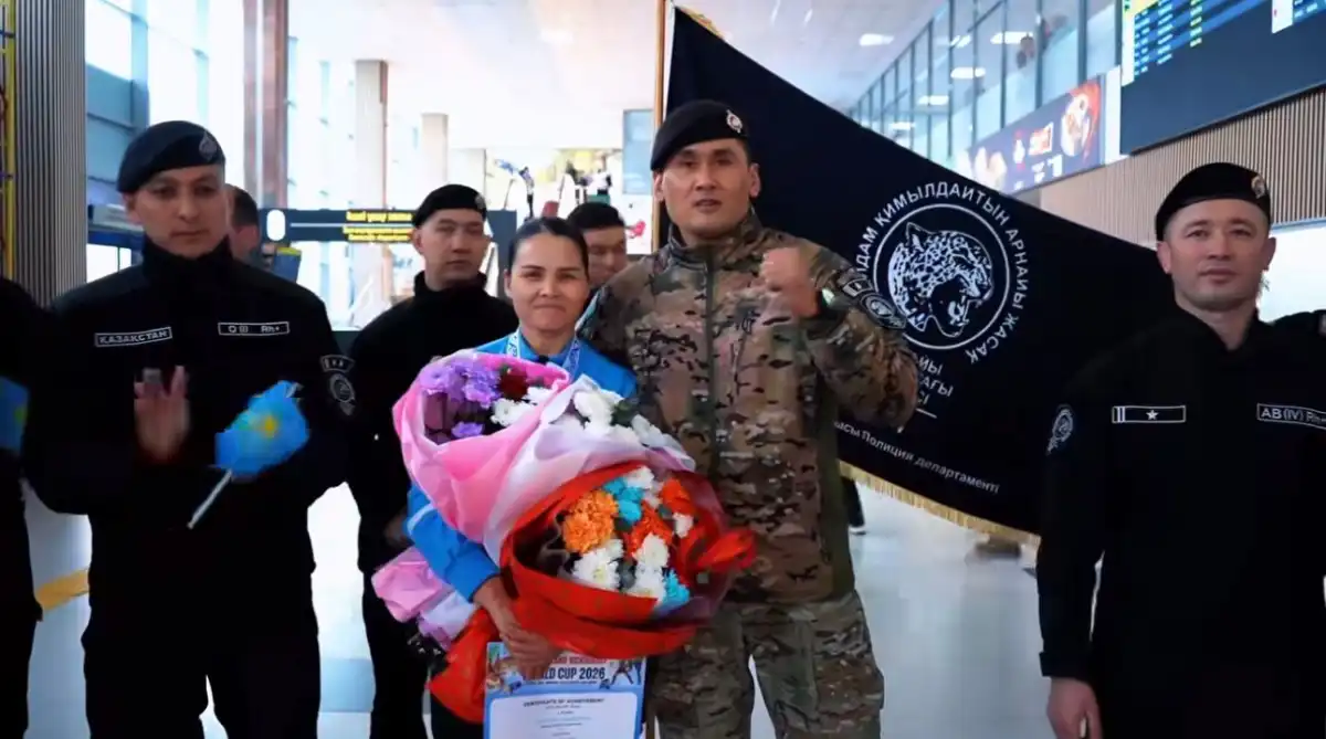 Сотрудница полиции из Атырау завоевала золото Кубка мира по кикбоксингу в Бангкоке