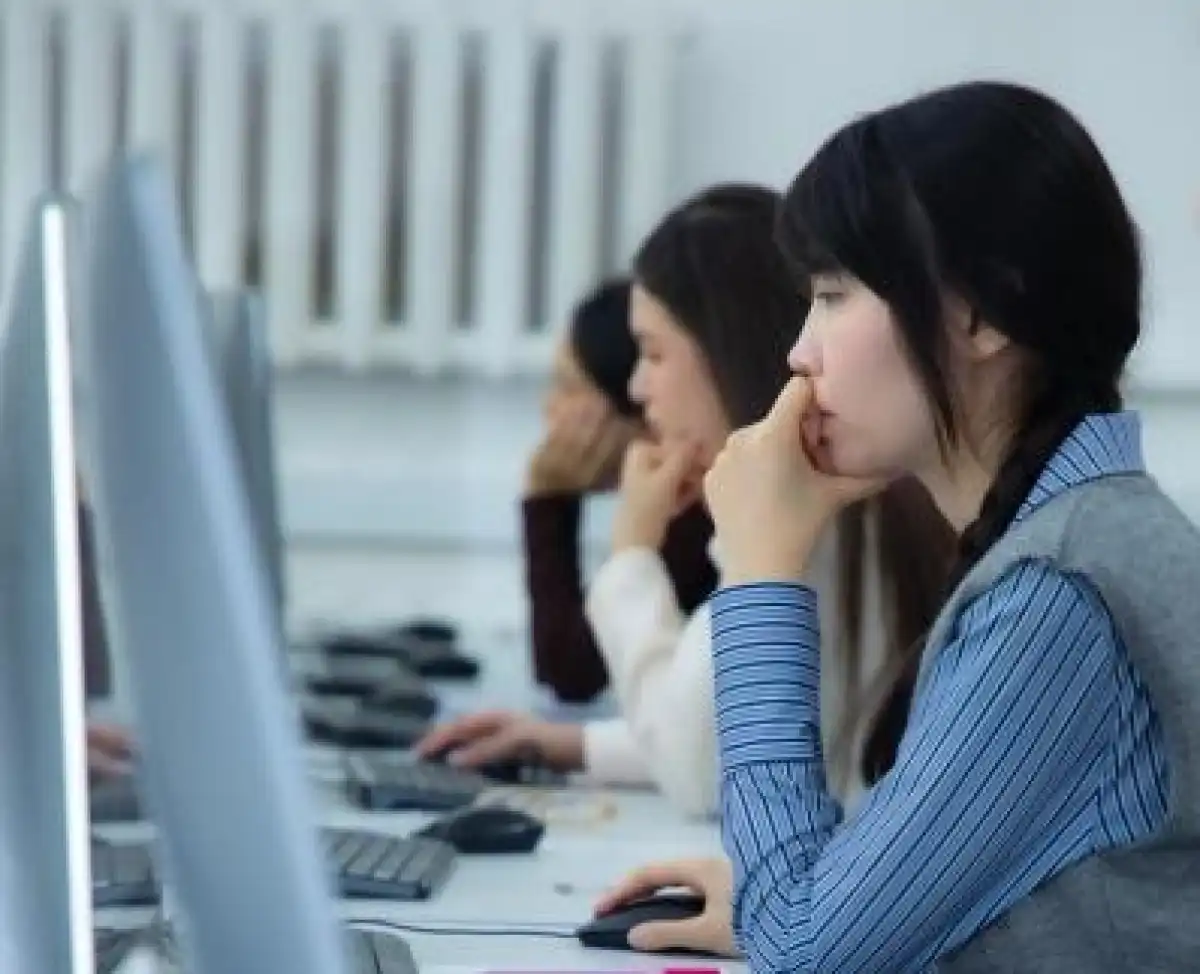 Для казахстанских педагогов отменят тест на оценку знаний