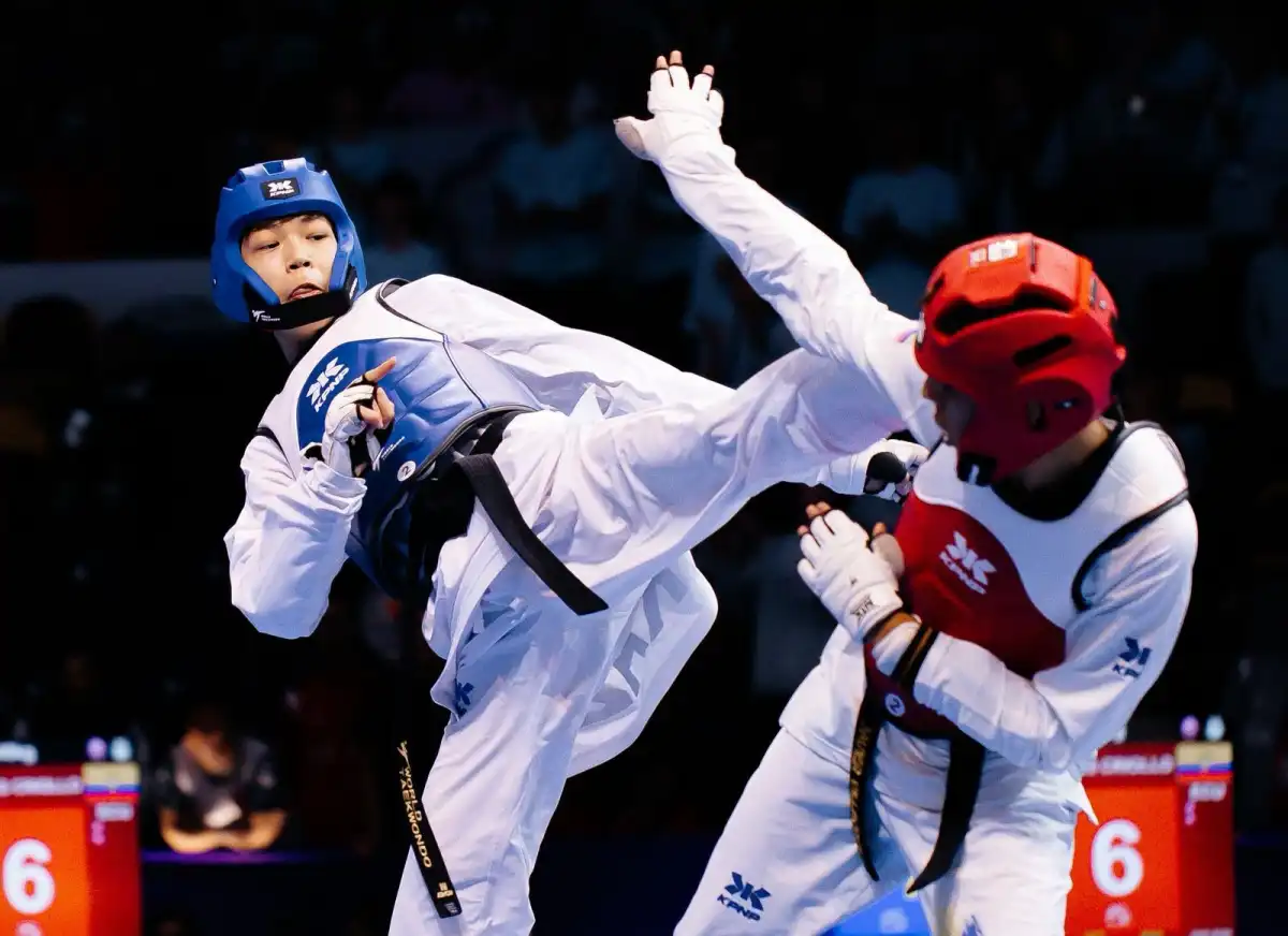 Казахстан завоевал 2 медали на юниорском чемпионате мира по таеквондо