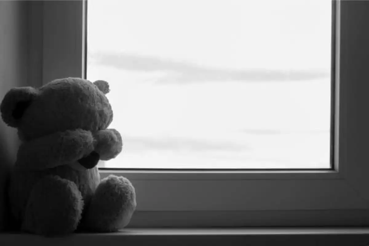 5-летний ребёнок погиб после падения из окна в Акмолинской области