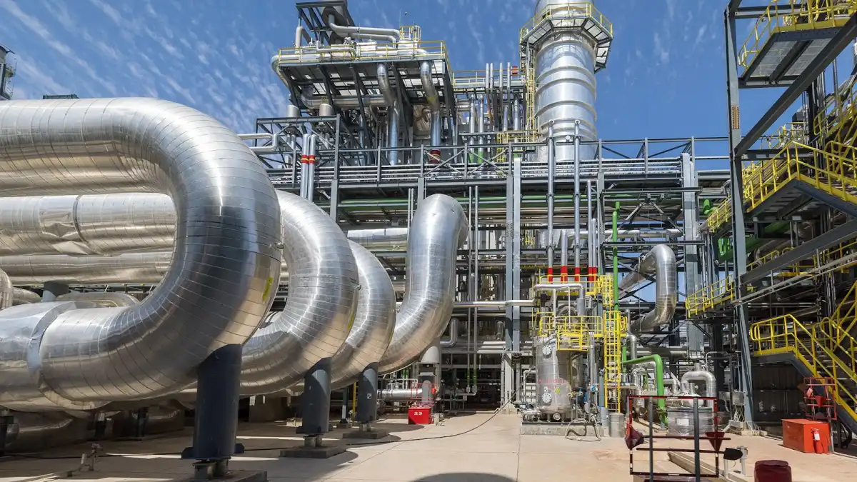 Нефть тянет вниз, но уже не определяет всё