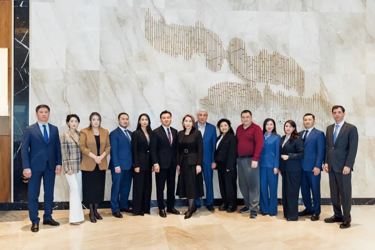 Инициативная группа объявила о создании новой политической партии «Әділет»