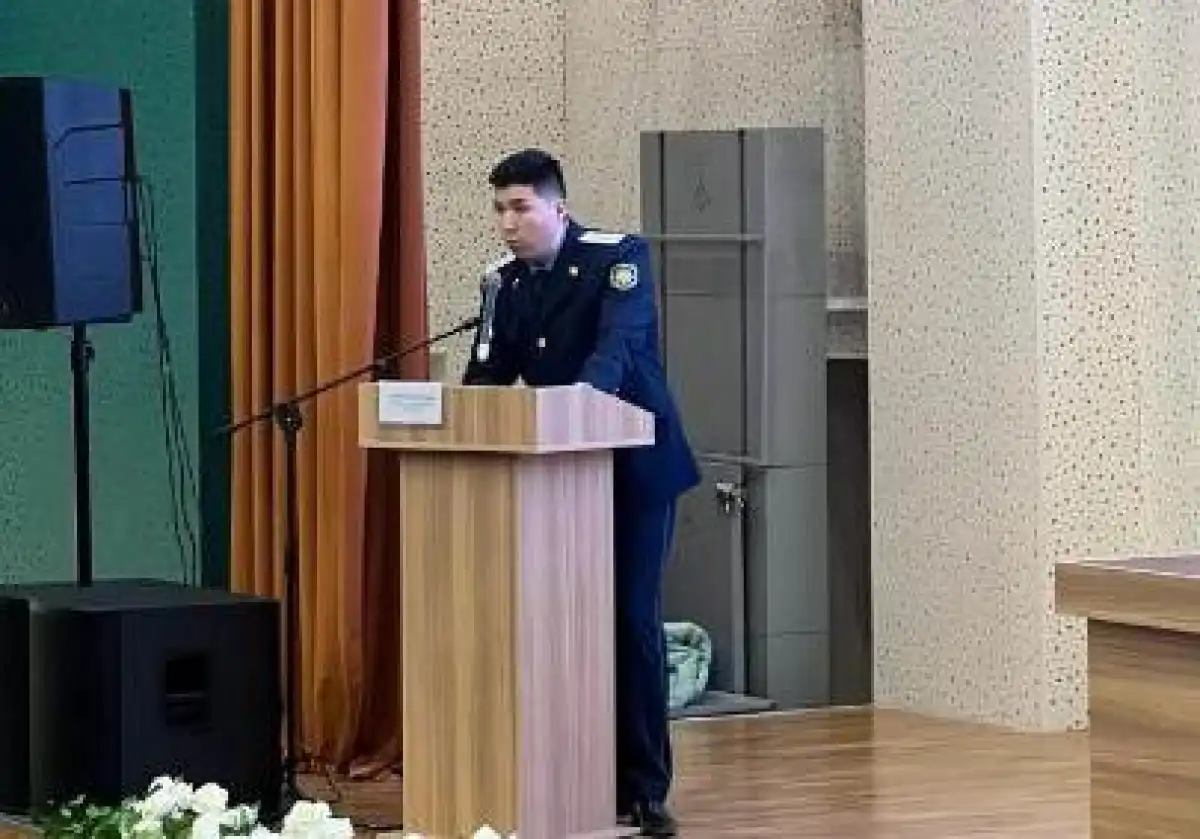 «Закон и порядок»: в Астане школьникам разъяснили последствия правонарушений среди подростков