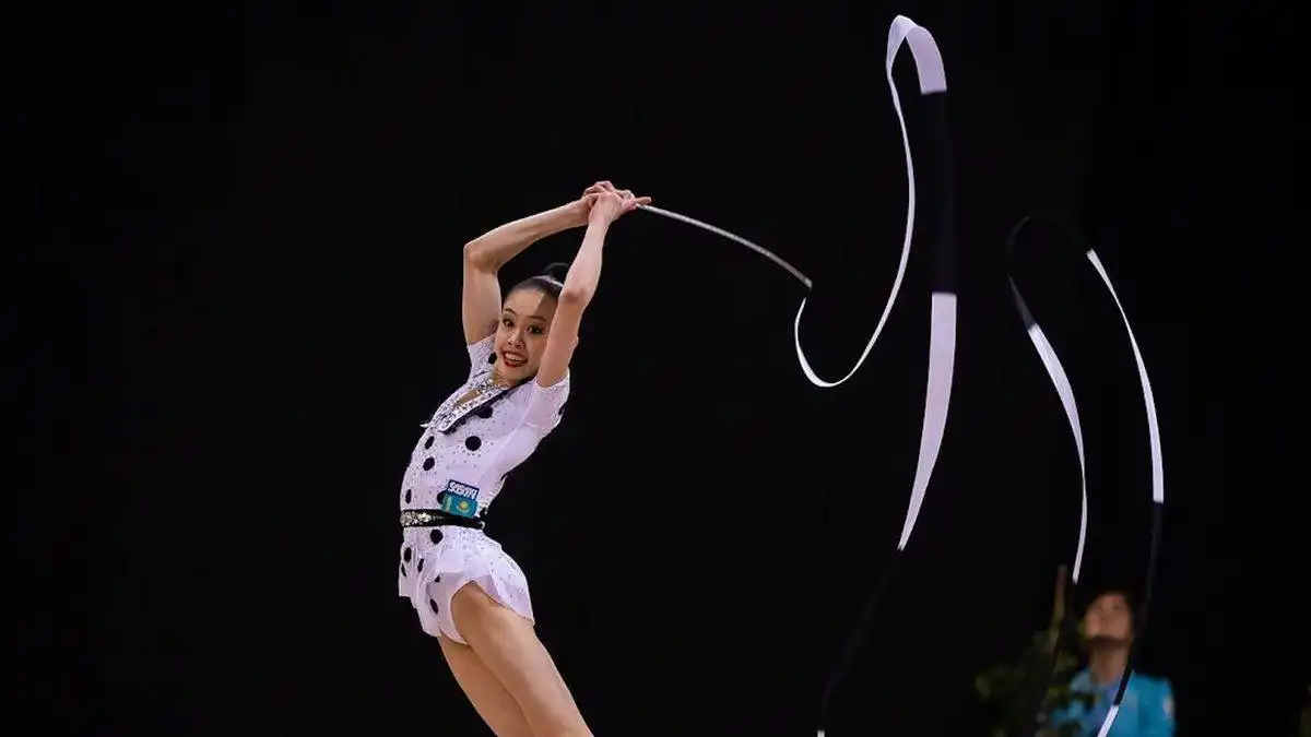 Акмарал Ерекешева завоевала бронзу на этапе Кубка мира по художественной гимнастике