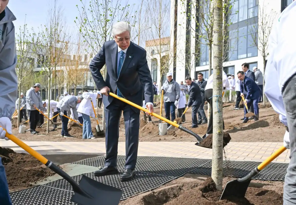 Глава государства принял участие в республиканской экологической акции «Таза Қазақстан»