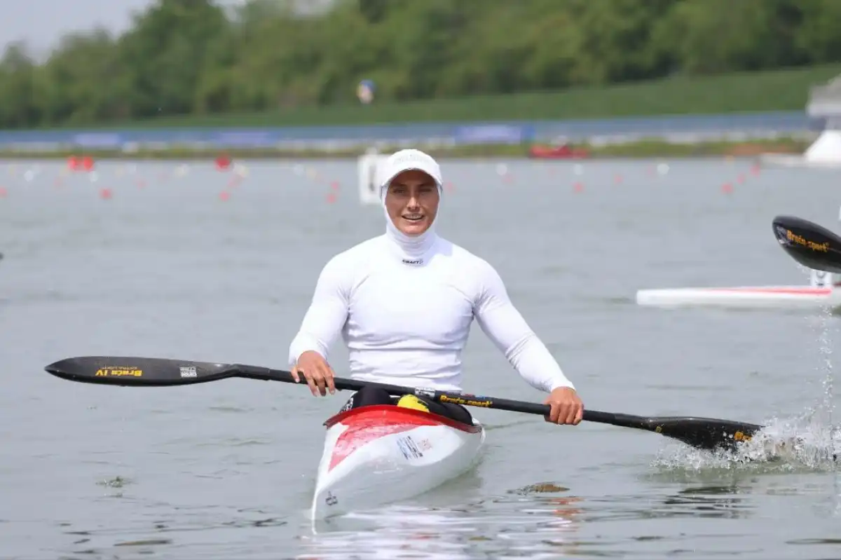 Ольга Шмелёва завоевала золото и серебро на чемпионате Азии по гребле