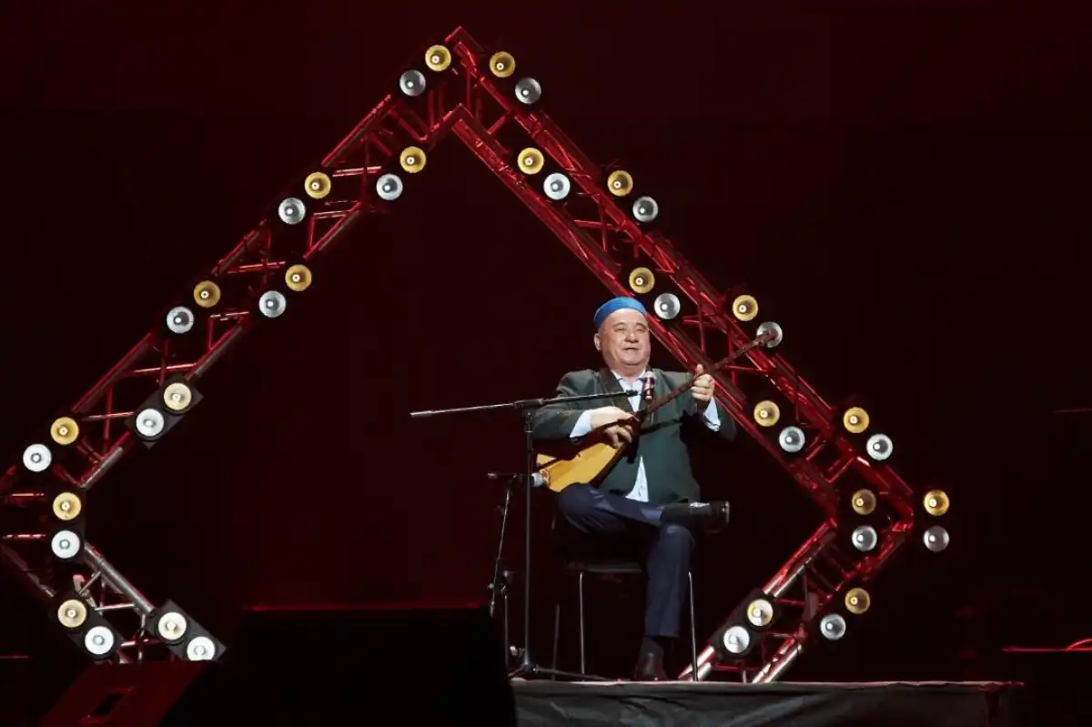 В Астане прошел концерт, посвященный 70-летию Алмаса Алматова