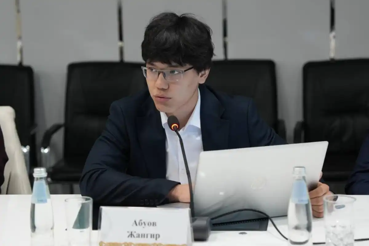 Школьник из Астаны разработал платформу для расчета водопотребления