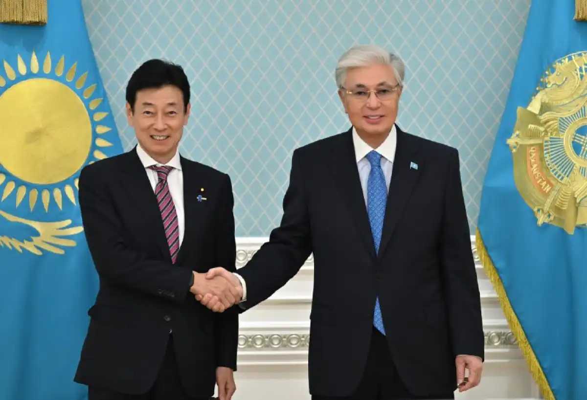 Токаев принял председателя Японской парламентской лиги дружбы с Казахстаном