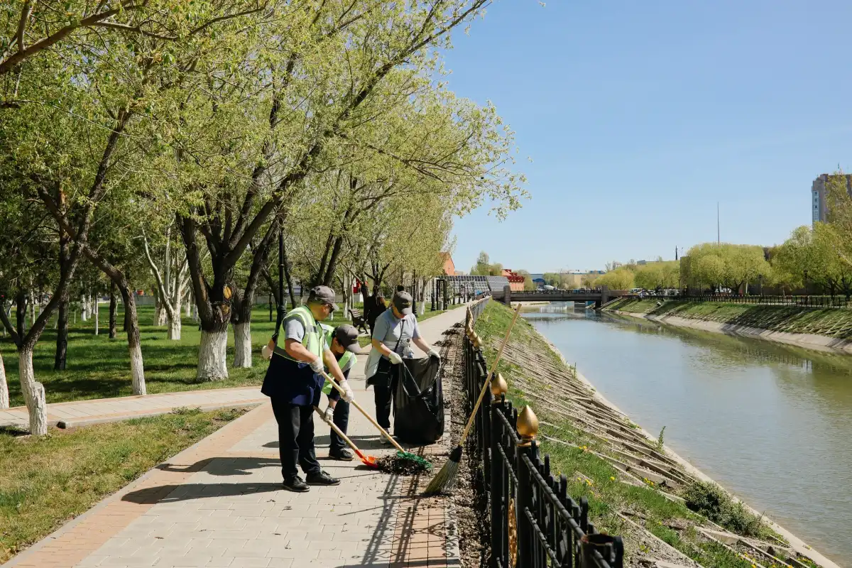 В Астане прошла экологическая акция «Мөлдір бұлақ»