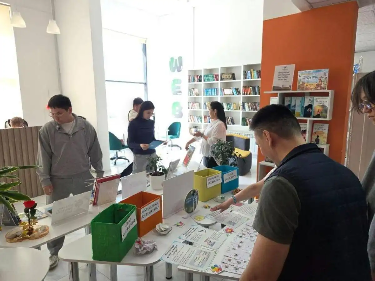 «Мөлдір бұлақ»: в столичной библиотеке прошла выставка на экологическую тему