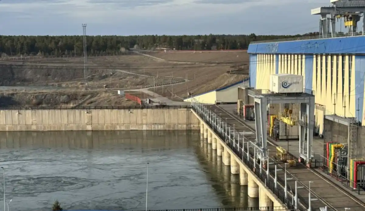 Более 6,4 млрд кубометров воды сбросили из Шульбинского водохранилища
