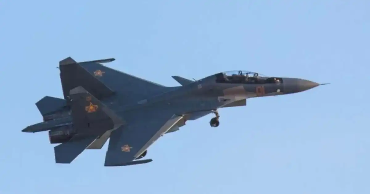 Тренировочные полеты военной авиации проходят в Астане