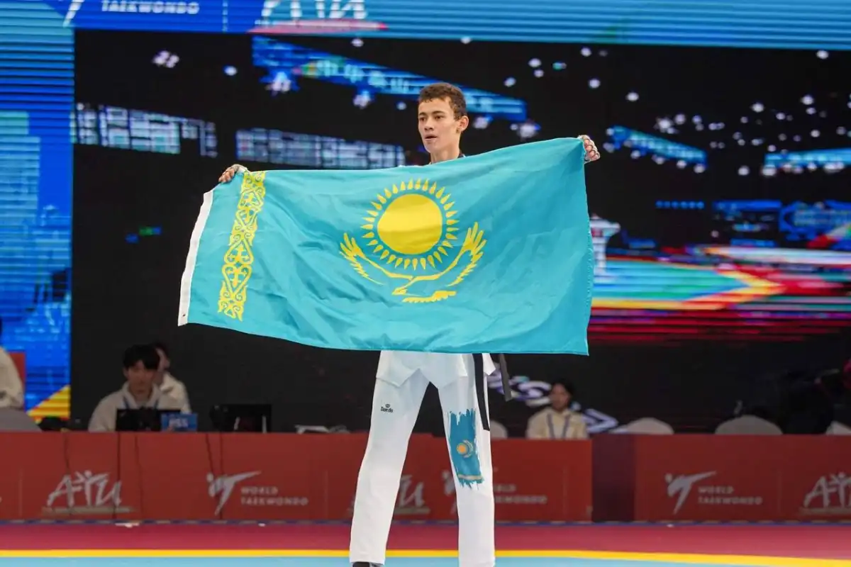 Самирхон Абабакиров завоевал бронзу на чемпионате Азии по таеквондо