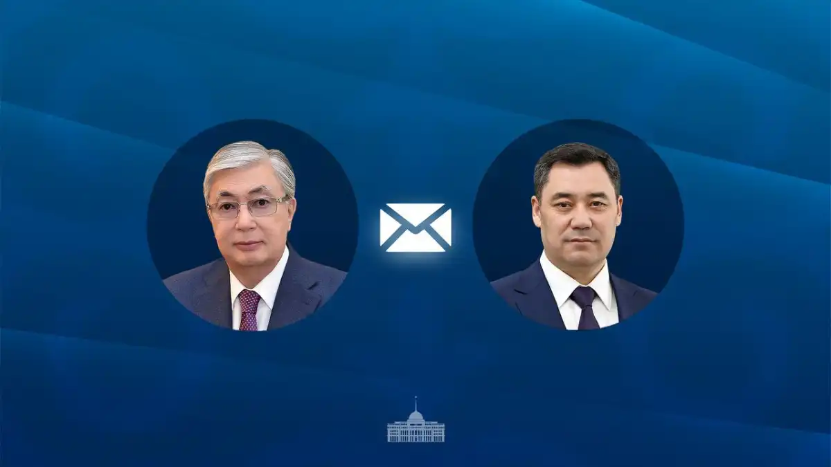 Глава государства поздравил Президента Кыргызстана