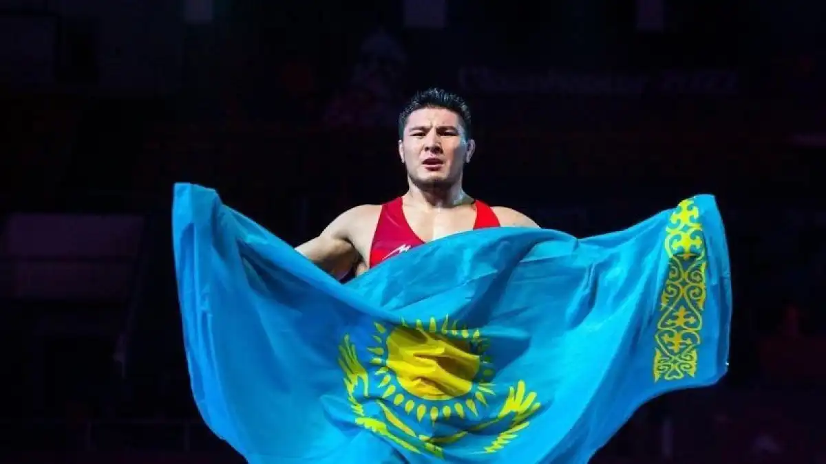 Казахстанские борцы завоевали еще 3 медали на турнире в Монголии