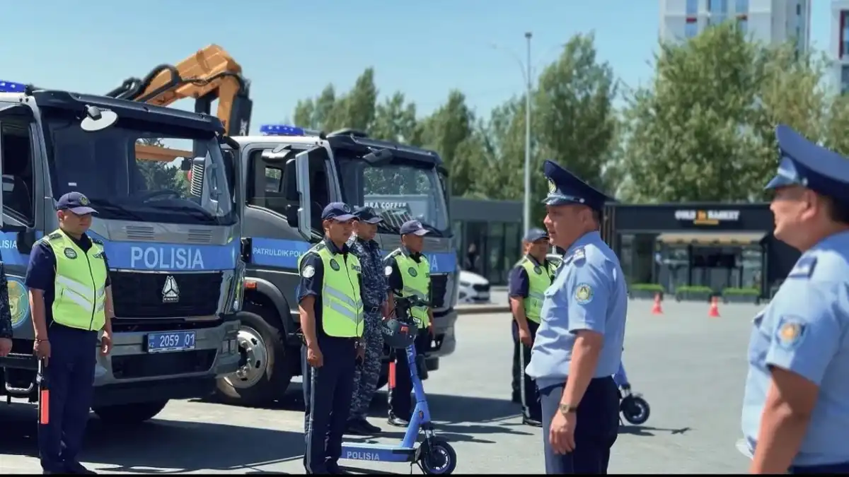 В Астане усилили контроль за пользователями электросамокатов