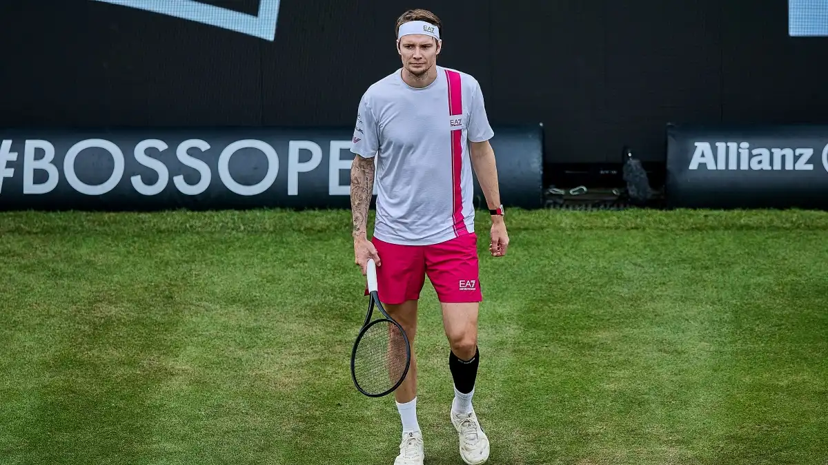 Александр Бублик вышел в полуфинал турнира ATP 250 в Штуттгарте
