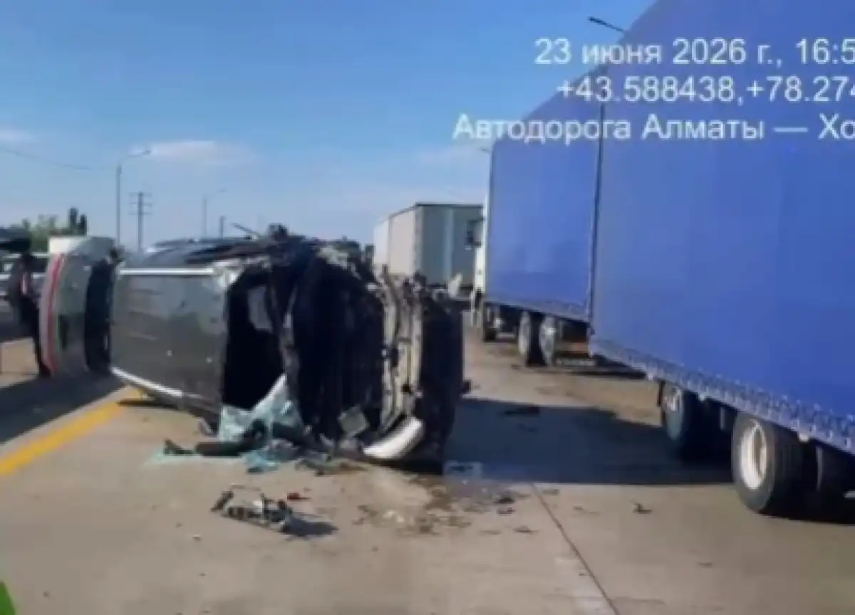 3 человека погибли из-за выехавшего на «встречку» авто в Алматинской области