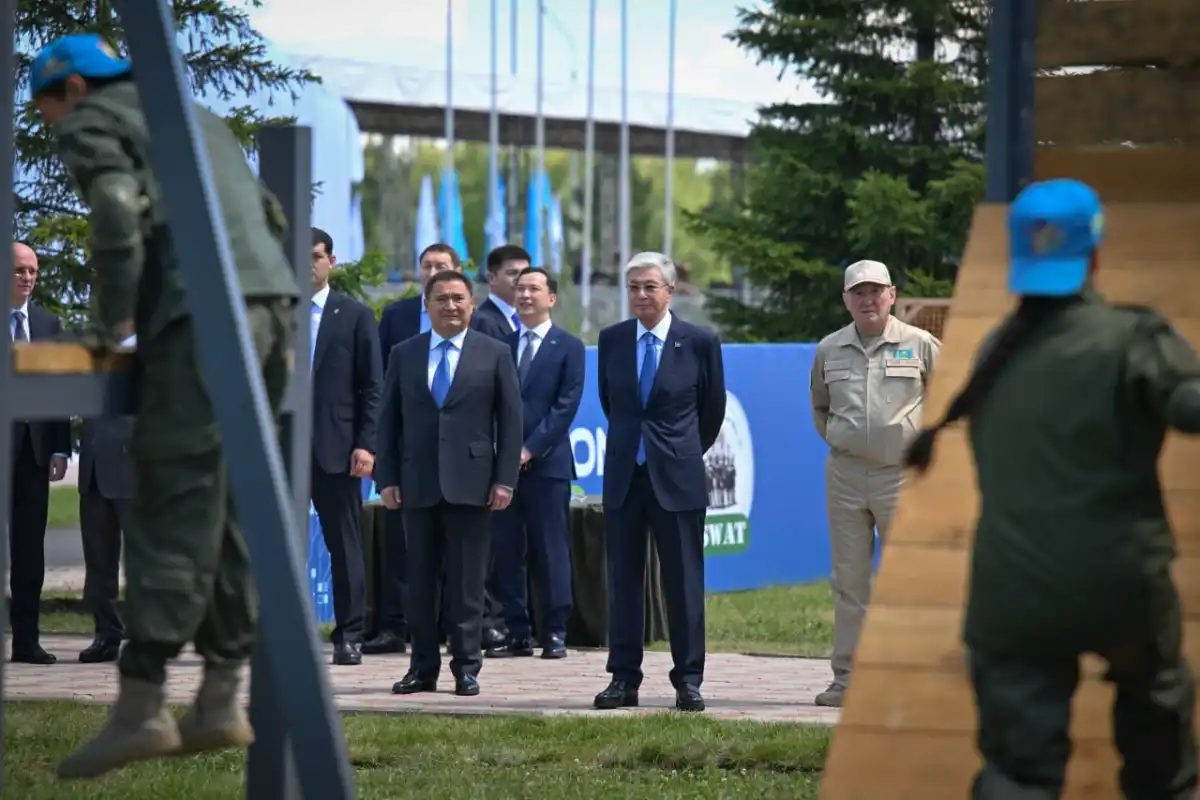 Президент посетил Военный колледж имени Шокана Уалиханова