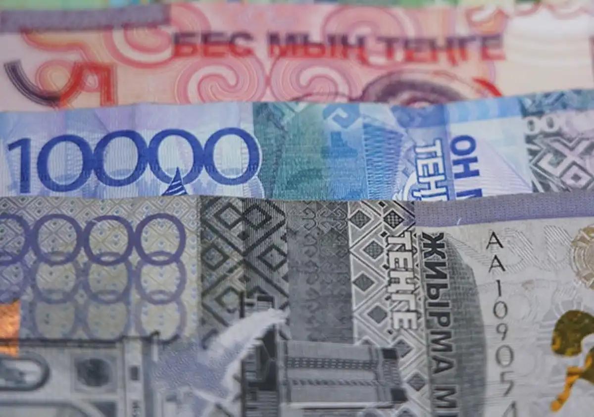 Почти 400 млн тенге помогли обналичить мошенникам дропперы в Казахстане