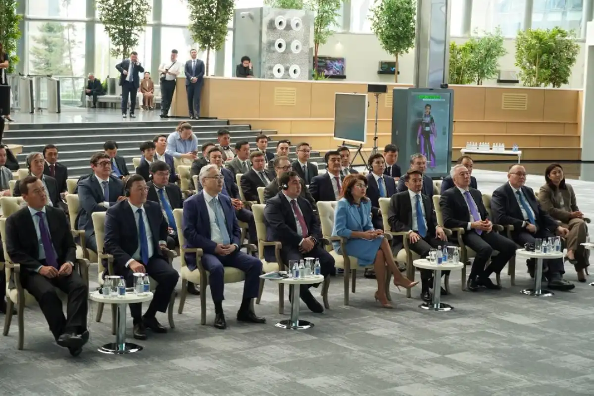 Министры и акимы прошли обучение по искусственному интеллекту