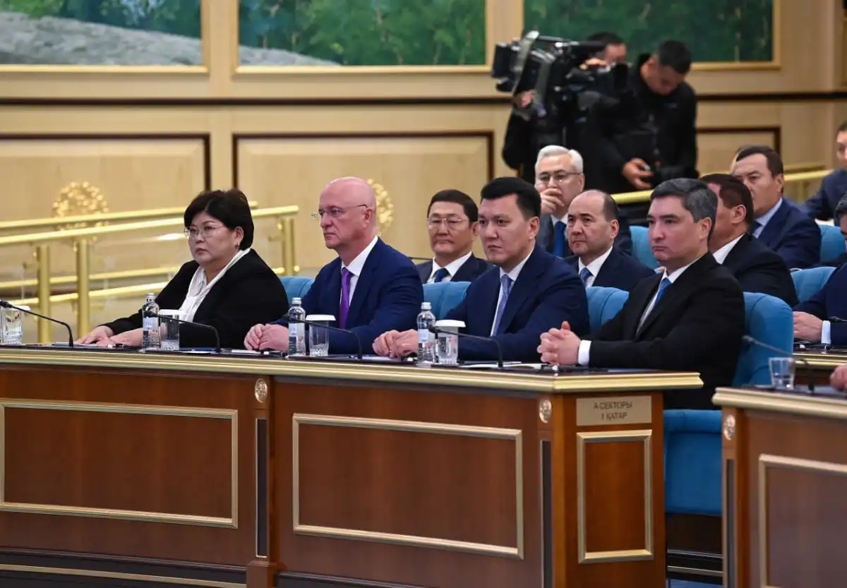 Токаев поблагодарил депутатов Парламента и обозначил ключевые задачи Правительств